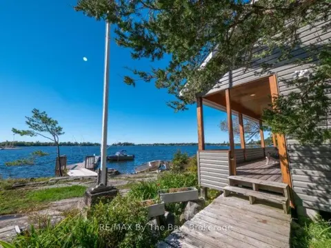 14960 Georgian Bay Shore, House detached with 3 bedrooms, 1 bathrooms and 0 parking in Georgian Bay ON | Card Image
