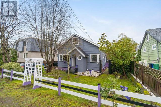 589 Rosehill St, House detached with 2 bedrooms, 1 bathrooms and 2 parking in Nanaimo BC | Image 2