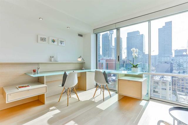 ph1 - 388 Richmond St W, Condo with 3 bedrooms, 3 bathrooms and 1 parking in Toronto ON | Image 24
