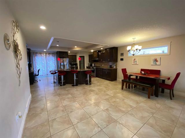 857 Manhattan Dr, House detached with 3 bedrooms, 3 bathrooms and 6 parking in Sarnia ON | Image 6