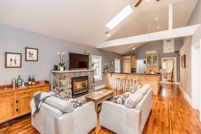 1486 Maple Rd, House detached with 3 bedrooms, 1 bathrooms and 4 parking in Innisfil ON | Image 27