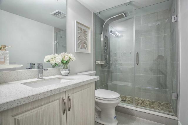 uph5 - 256 Doris Ave, Condo with 2 bedrooms, 2 bathrooms and 1 parking in Toronto ON | Image 20