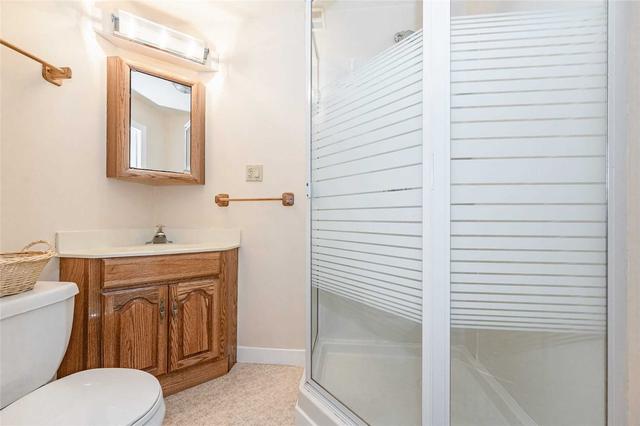 16 - 2 Worton Ave, Townhouse with 3 bedrooms, 2 bathrooms and 2 parking in Guelph ON | Image 19
