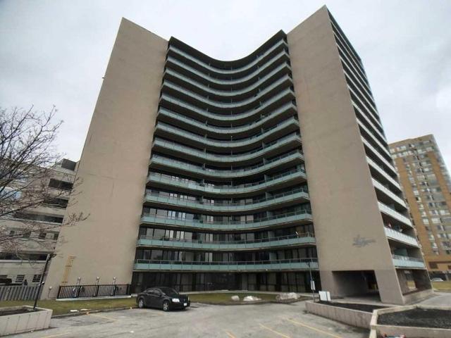 802 - 111 Riverside Dr, Condo with 2 bedrooms, 1 bathrooms and 1 parking in Windsor ON | Image 1