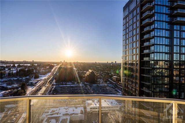 2002 - 805 Carling Avenue, Condo with 2 bedrooms, 1 bathrooms and 1 parking in Ottawa ON | Image 9