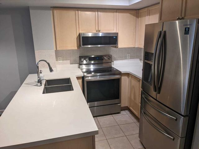 1901 - 17 Barberry Pl, Condo with 1 bedrooms, 2 bathrooms and 1 parking in Toronto ON | Image 3