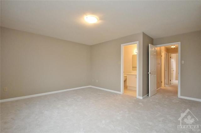 96 Southport Drive, Townhouse with 3 bedrooms, 3 bathrooms and 3 parking in Ottawa ON | Image 11
