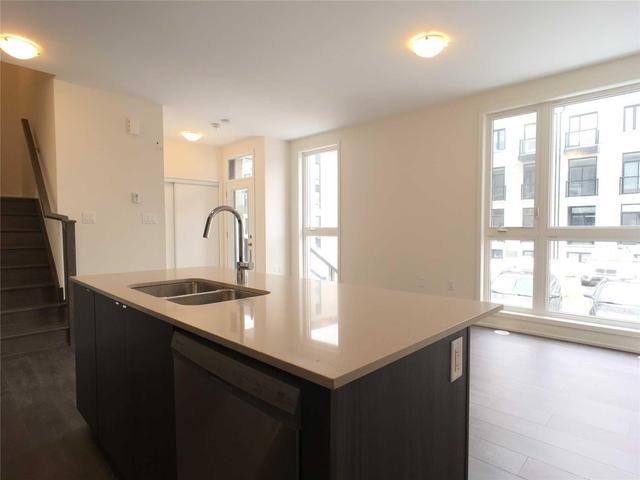Th 2 - 39 Florence St, Townhouse with 3 bedrooms, 4 bathrooms and 2 parking in Toronto ON | Image 1