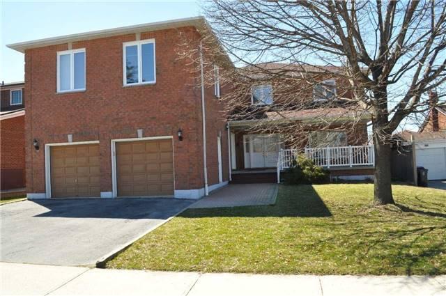 66 Wayne Ave, House detached with 6 bedrooms, 6 bathrooms and 3 parking in Toronto ON | Image 1