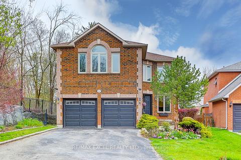 519 Londry Crt, Newmarket, ON, L3Y8M3 | Card Image