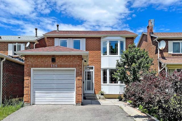 136 Richmond Park Blvd, House detached with 4 bedrooms, 3 bathrooms and 3 parking in Toronto ON | Image 1