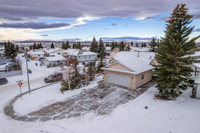 14 West Andison Close, House detached with 4 bedrooms, 3 bathrooms and 6 parking in Calgary AB | Image 35