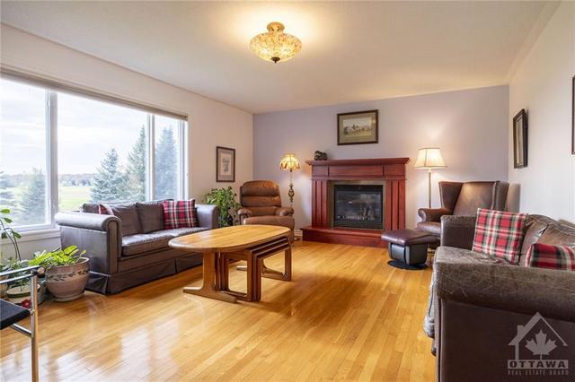 2843 9th Line Road, House detached with 4 bedrooms, 2 bathrooms and 10 parking in Ottawa ON | Image 15