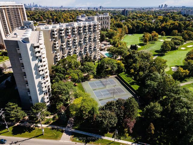 e24 - 300 Mill Rd, Condo with 2 bedrooms, 2 bathrooms and 1 parking in Toronto ON | Image 13