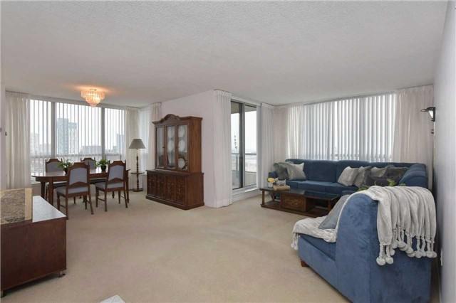 1013 - 12 Laurelcrest St, Condo with 2 bedrooms, 2 bathrooms and 2 parking in Brampton ON | Image 2