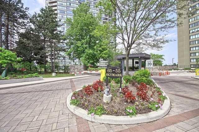 2602 - 65 Skymark Dr, Condo with 2 bedrooms, 3 bathrooms and 2 parking in Toronto ON | Image 2