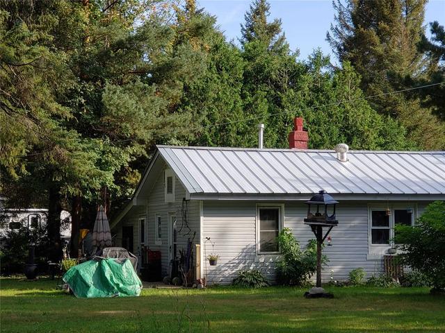 7179 Hwy 93 Rd, House detached with 2 bedrooms, 1 bathrooms and 0 parking in Tay ON | Image 5