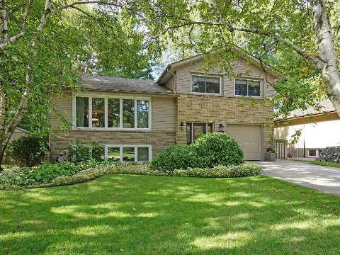 172 Westminster Dr, House detached with 4 bedrooms, 3 bathrooms and 4 parking in Oakville ON | Image 1