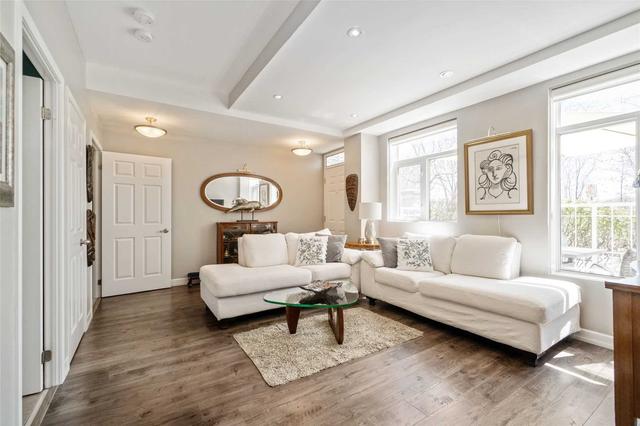 103 - 28 Stadium Rd, Townhouse with 2 bedrooms, 3 bathrooms and 2 parking in Toronto ON | Image 9