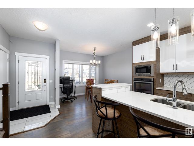 22507 81 Av Nw, House detached with 3 bedrooms, 2 bathrooms and null parking in Edmonton AB | Image 3