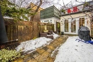 92 Willcocks St, House attached with 3 bedrooms, 2 bathrooms and 2 parking in Toronto ON | Image 21