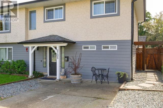 2105 Henry Ave, House detached with 5 bedrooms, 3 bathrooms and 3 parking in Sidney BC | Image 36
