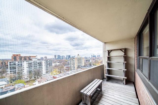 1102 - 40 Homewood Ave, Condo with 2 bedrooms, 1 bathrooms and 1 parking in Toronto ON | Image 13