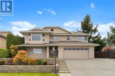 5359 Kenwill Dr, House detached with 5 bedrooms, 3 bathrooms and 4 parking in Nanaimo BC | Card Image