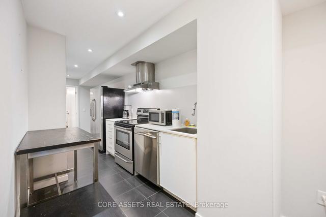 265 Roxton Rd, House attached with 3 bedrooms, 5 bathrooms and 1 parking in Toronto ON | Image 24