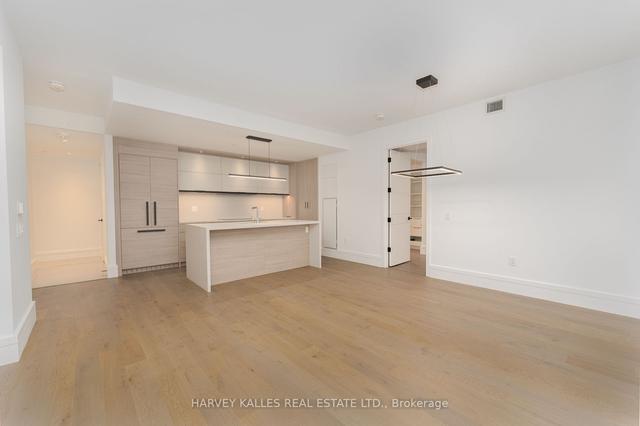 1102 - 215 Lonsdale Rd, Condo with 2 bedrooms, 3 bathrooms and 1 parking in Toronto ON | Image 6