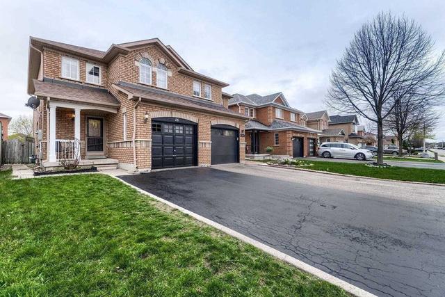 16 Twin Pines Cres, House semidetached with 3 bedrooms, 3 bathrooms and 4 parking in Brampton ON | Image 12