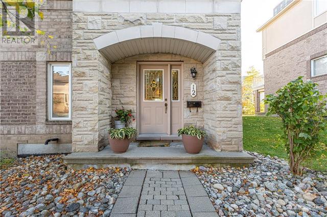 12 Metropole Private, Townhouse with 2 bedrooms, 3 bathrooms and 2 parking in Ottawa ON | Image 2