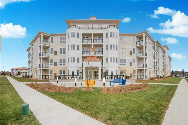 324 - 50 Lakebreeze Dr, Condo with 1 bedrooms, 1 bathrooms and 1 parking in Clarington ON | Image 2