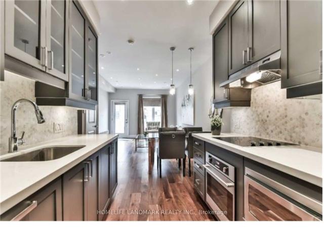 65 Hargrave Lane, Townhouse with 3 bedrooms, 3 bathrooms and 2 parking in Toronto ON | Image 10