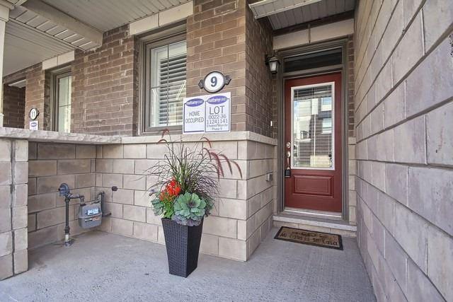 9 Frederick Wilson Ave, Townhouse with 2 bedrooms, 3 bathrooms and 1 parking in Markham ON | Image 2