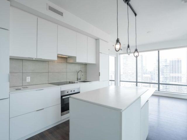 3110 - 5 St Joseph St, Condo with 2 bedrooms, 2 bathrooms and 1 parking in Toronto ON | Image 10
