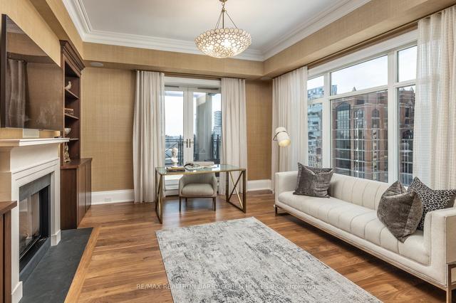 17b - 1 St Thomas St, Condo with 3 bedrooms, 3 bathrooms and 2 parking in Toronto ON | Image 13