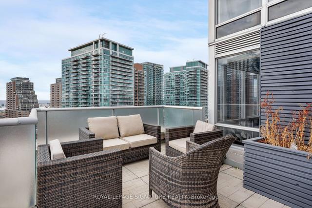 lph18 - 1 Shaw St, Condo with 2 bedrooms, 2 bathrooms and 1 parking in Toronto ON | Image 15
