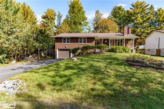 11 Spruce Lane, House detached with 4 bedrooms, 2 bathrooms and 3 parking in Bracebridge ON | Image 6