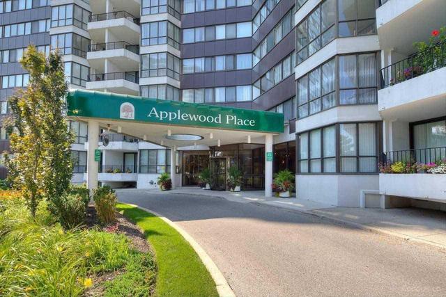 404 - 1333 Bloor St, Condo with 3 bedrooms, 2 bathrooms and 1 parking in Mississauga ON | Image 2
