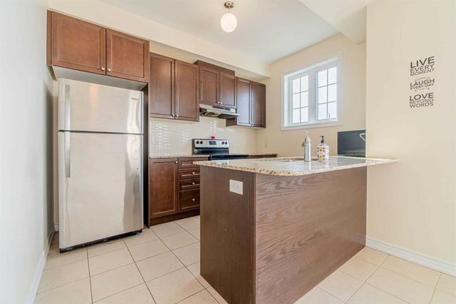 48 Miami Grve, House attached with 3 bedrooms, 4 bathrooms and 2 parking in Brampton ON | Image 6