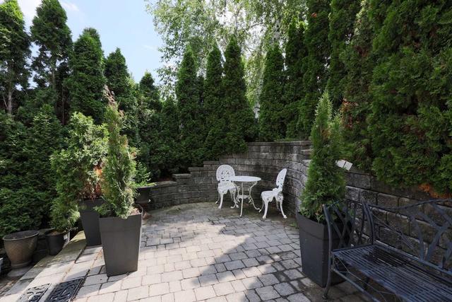73 Bonnyview Dr, House detached with 4 bedrooms, 5 bathrooms and 8 parking in Toronto ON | Image 9