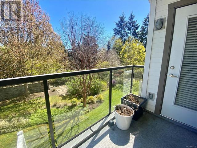 202 - 4394 West Saanich Rd, Condo with 2 bedrooms, 2 bathrooms and 1 parking in Saanich BC | Image 14