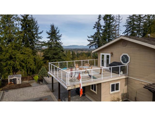 5231 234 Street, House detached with 4 bedrooms, 2 bathrooms and 6 parking in Langley BC | Image 32