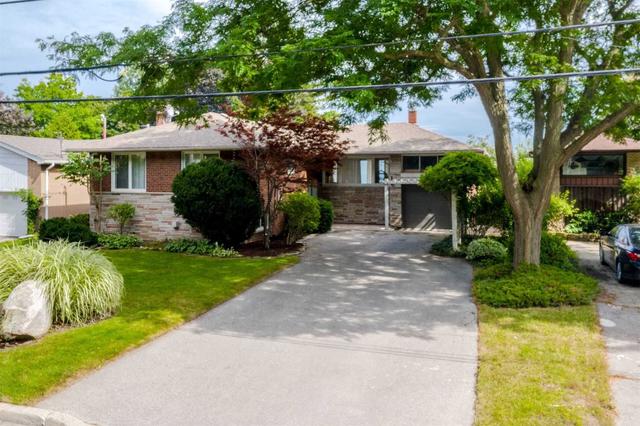 95 Sylvan Ave, House detached with 2 bedrooms, 2 bathrooms and 4 parking in Toronto ON | Image 12