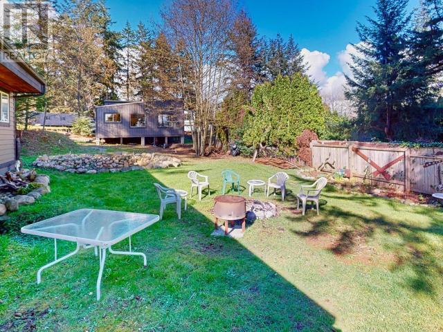 2060 Black Point Road, House detached with 3 bedrooms, 2 bathrooms and 5 parking in Powell River C BC | Image 49