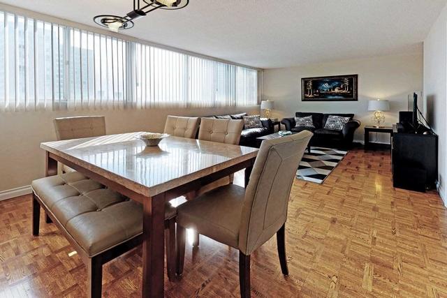sph4 - 3700 Kaneff Cres, Condo with 2 bedrooms, 2 bathrooms and 2 parking in Mississauga ON | Image 7