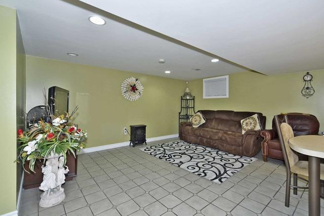 toronto - 7 Adele Ave, House detached with 3 bedrooms, 2 bathrooms and 7 parking in Toronto ON | Image 24
