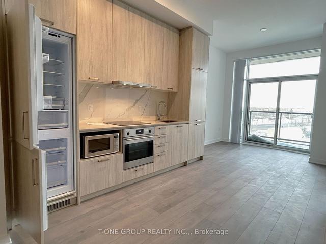 310 - 38 Honeycrisp Cres, Condo with 1 bedrooms, 1 bathrooms and 1 parking in Vaughan ON | Image 6