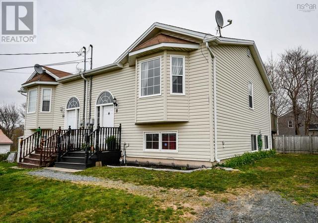 8 Mason Street, House semidetached with 3 bedrooms, 1 bathrooms and null parking in Halifax NS | Card Image